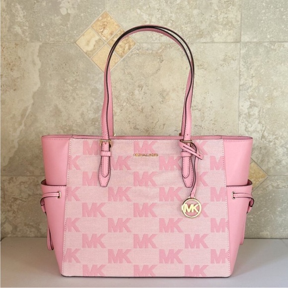 Michael Kors Gilly Large Drawstring Tote Shoulder Bag MK Graphic Logo Carnation - Picture 2 of 10